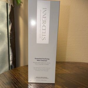 Inner-Cels Essential Purifying Milk Cleanser